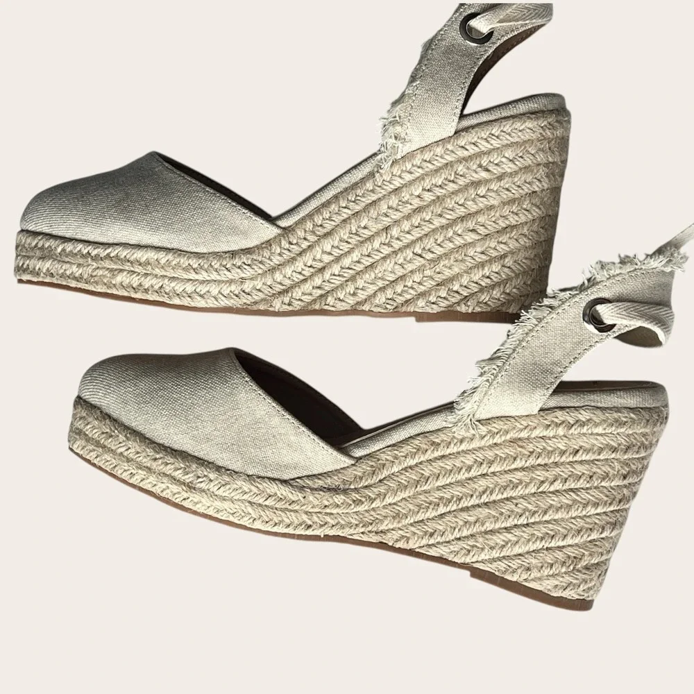 Lulus Elsinore Linen Lace-Up Espadrille Wedges Beige Closed‎ Toe 7.5 NWOT